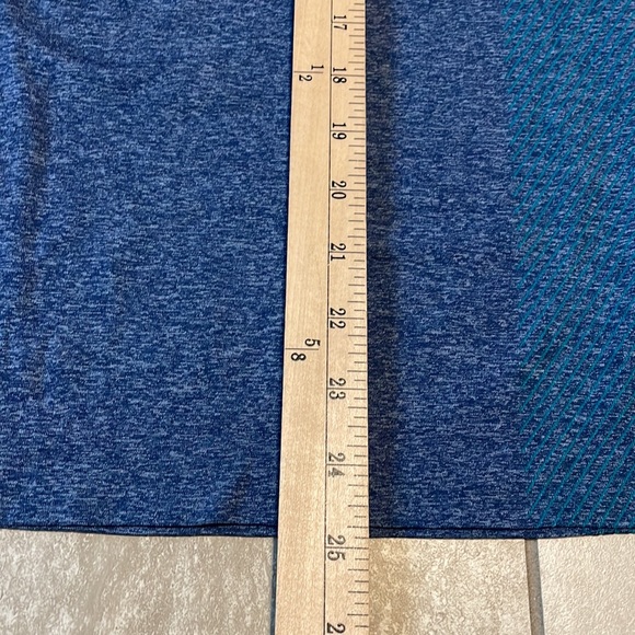 All in Motion Raglan Short Sleeve Ombre Blue Green Shirt size L Boys (10-12) - Picture 4 of 4